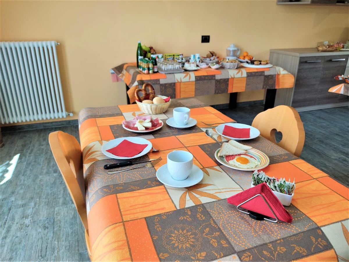 B&B Il Germoglio Castione Andevenno ภายนอก รูปภาพ