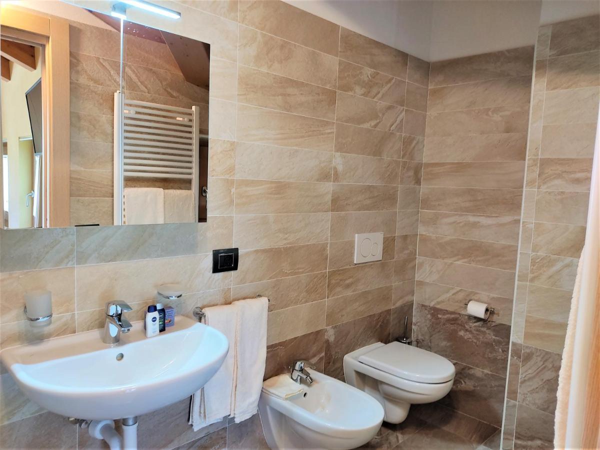 B&B Il Germoglio Castione Andevenno ภายนอก รูปภาพ